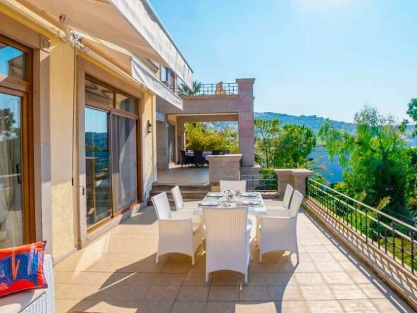 Bodrum seafront luxury villa