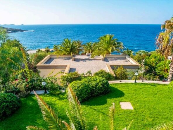 Bodrum seafront luxury villa