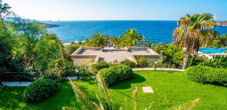 Bodrum seafront luxury villa