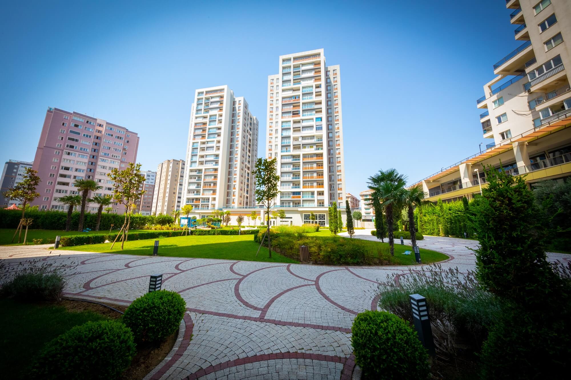 Istanbul luxury property with sea views