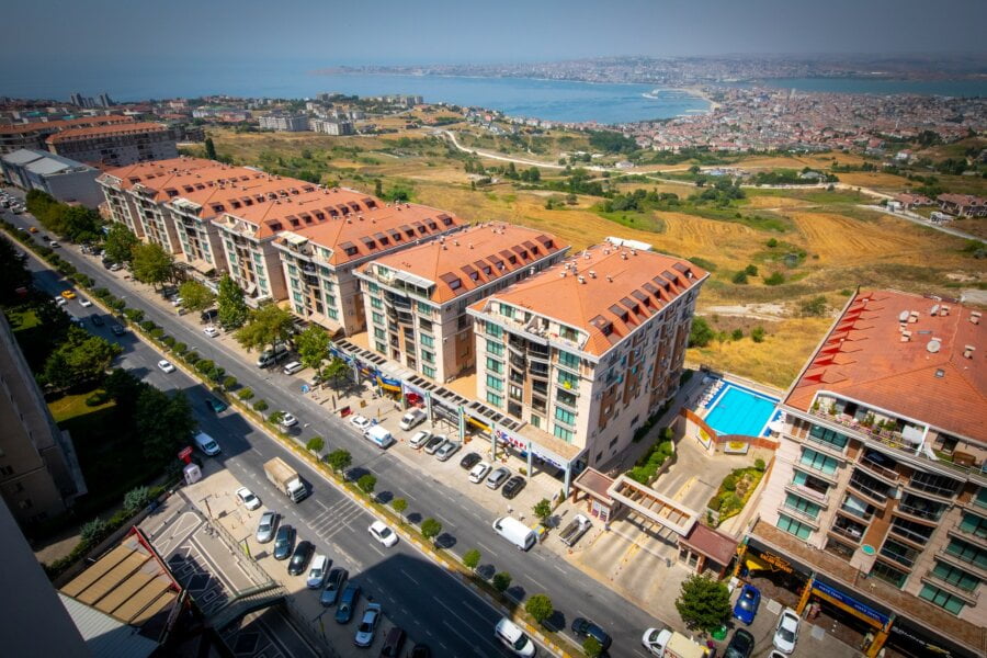 Istanbul luxury property with sea views