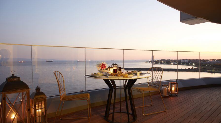 Luxury Seafront Istanbul Apartments - 1+1 2 luxury seafront Istanbul apartments