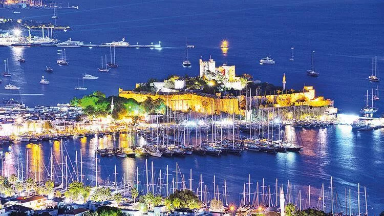 Waterfront Luxury Villas In Bodrum Town 3+2 6 فلل فاخرة على الواجهة البحرية في مدينة بودروم