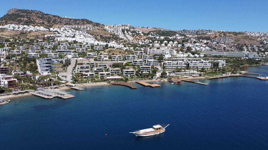 Gundogan luxury sea view villas