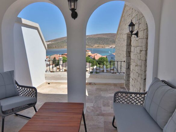 Luxury seafront Alacati property