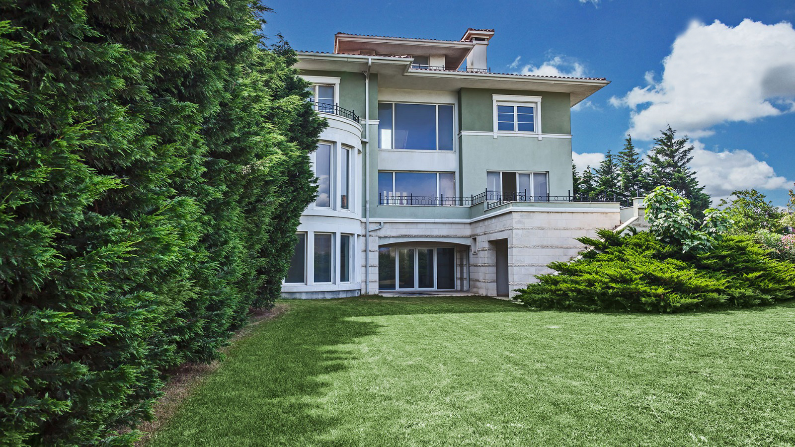 Luxury Sea View Istanbul Marina Villas