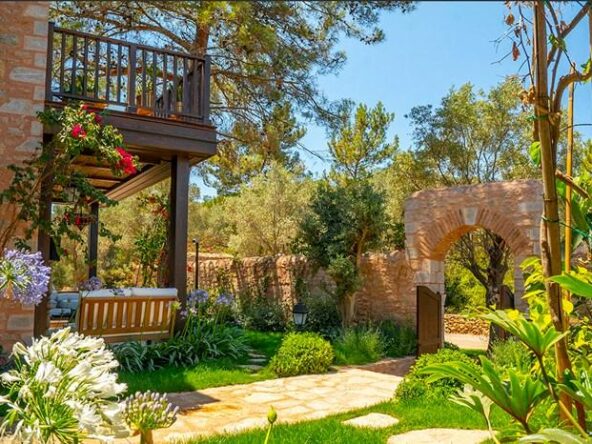 Bodrum'da otantik lüks taş villalar