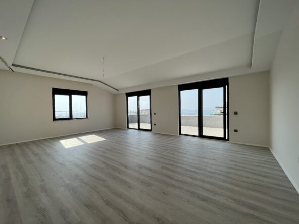 Sea view luxury penthouse in Alanya.