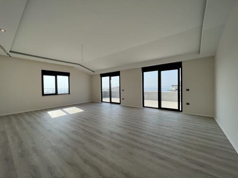 Sea view luxury penthouse in Alanya.