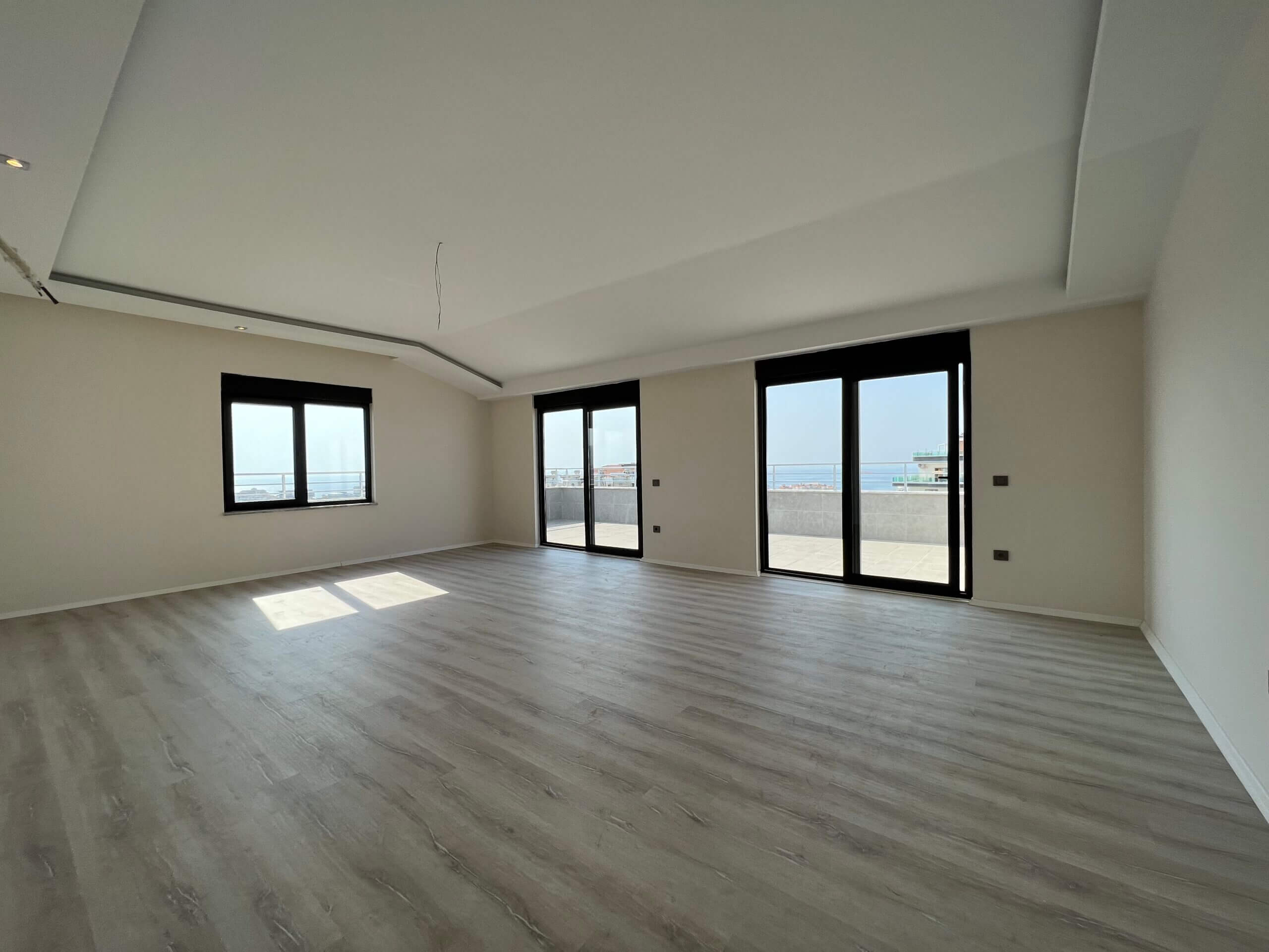Sea view luxury penthouse in Alanya.