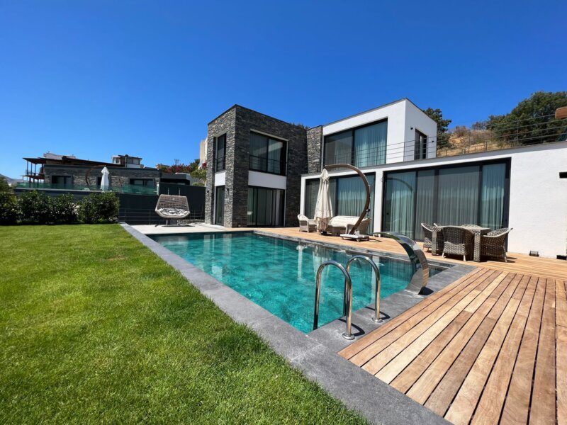 Turnkey sea view Yalikavak luxury villa