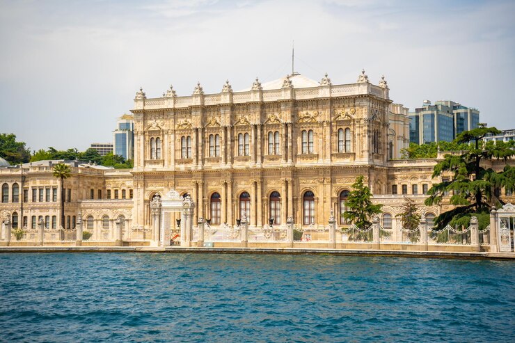 Istanbul off-plan luxury real estate