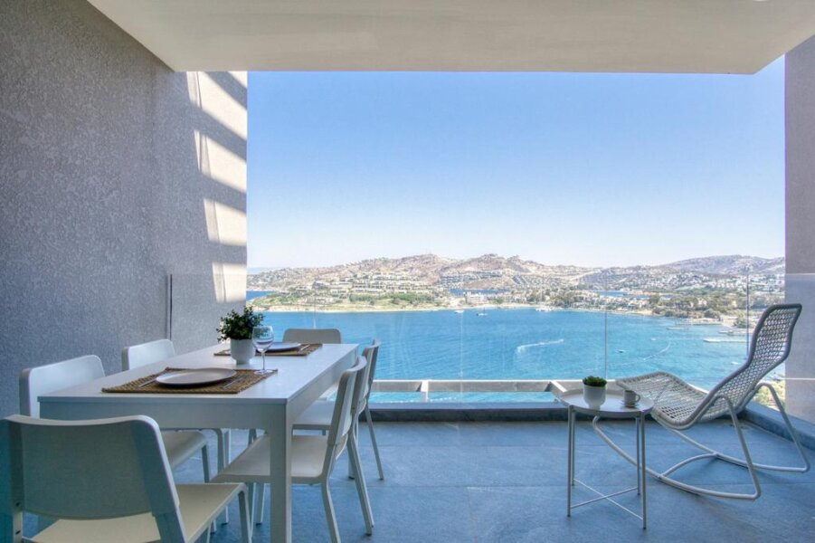 Seafront luxury Yalikavak residences