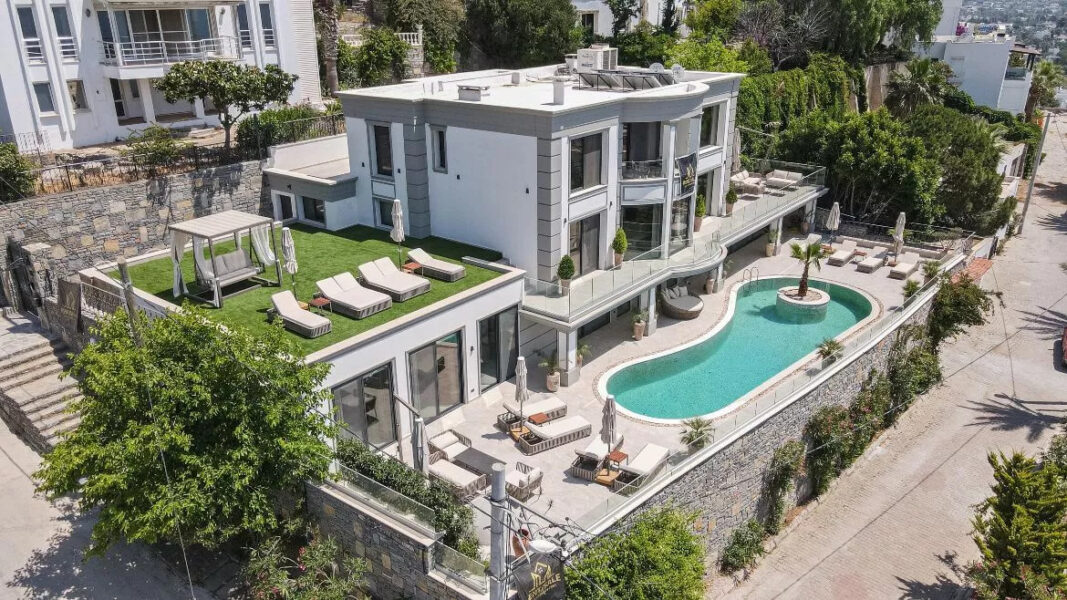 Luxury mansion in Yalikavak