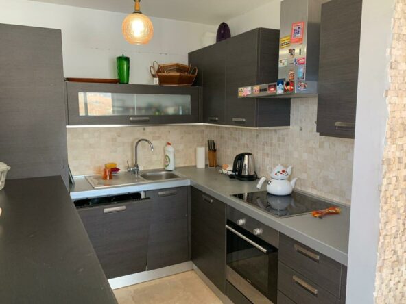 Bodrum'da deniz manzaralı daire