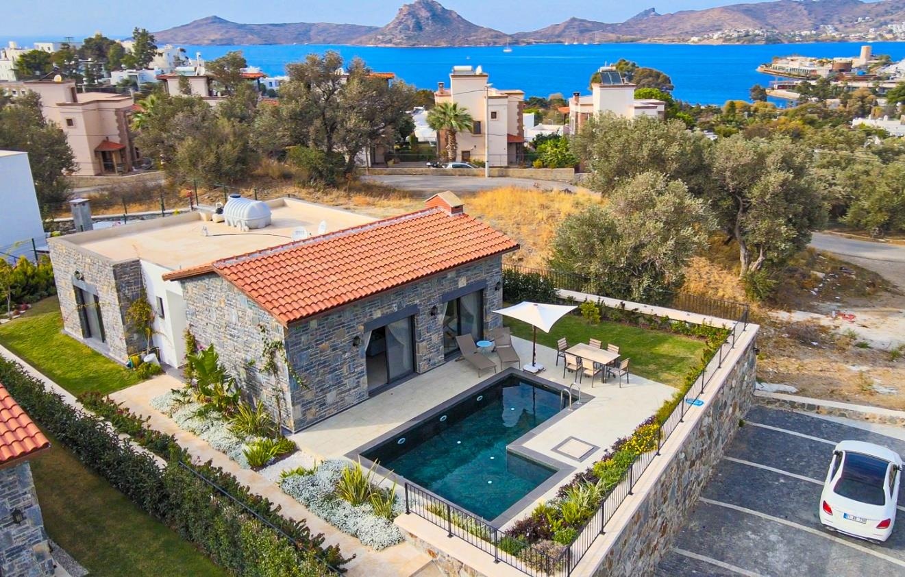 Yalikavak stone villa
