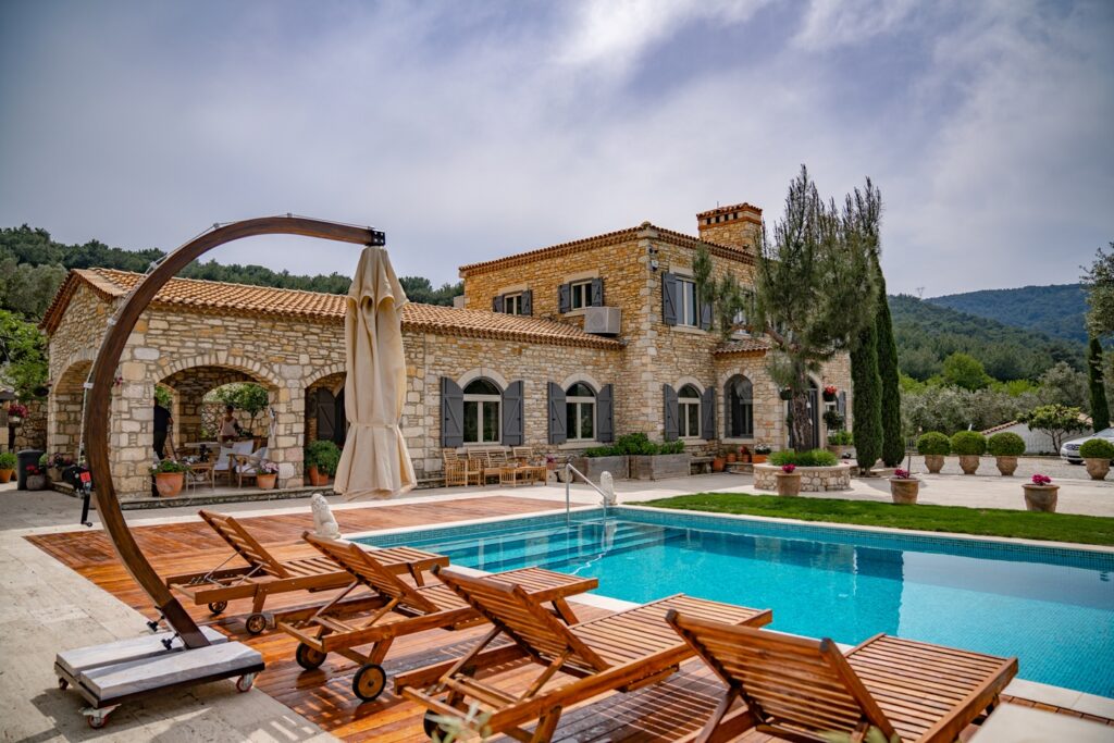 Luxury mansion and winery in Izmir
