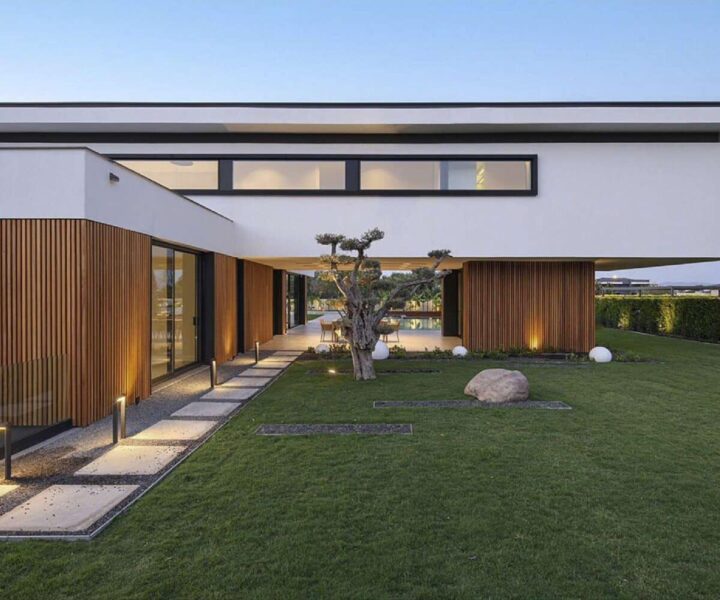 Villa for sale in Cesme