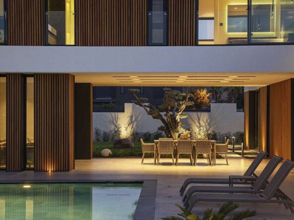Villa for sale in Cesme