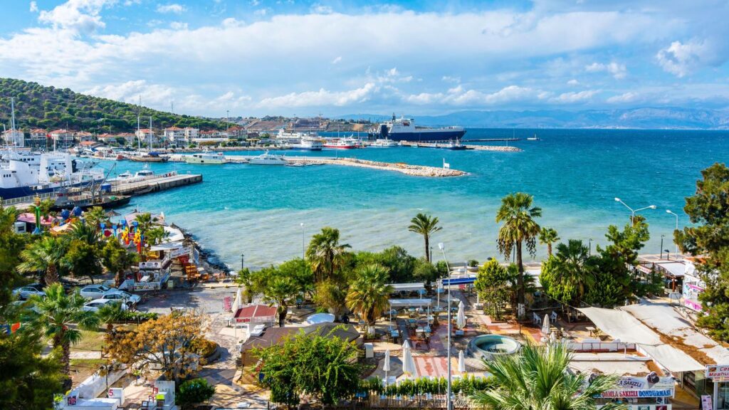 Luxury Villa For Sale in Cesme Turkey 4+1 2 for sale in Cesme Turkey