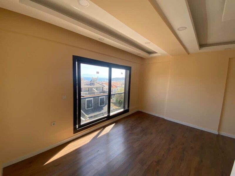 Bargain luxury sea view villa in Izmir