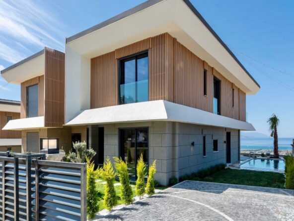 Luxury sea view villas in Kusadasi