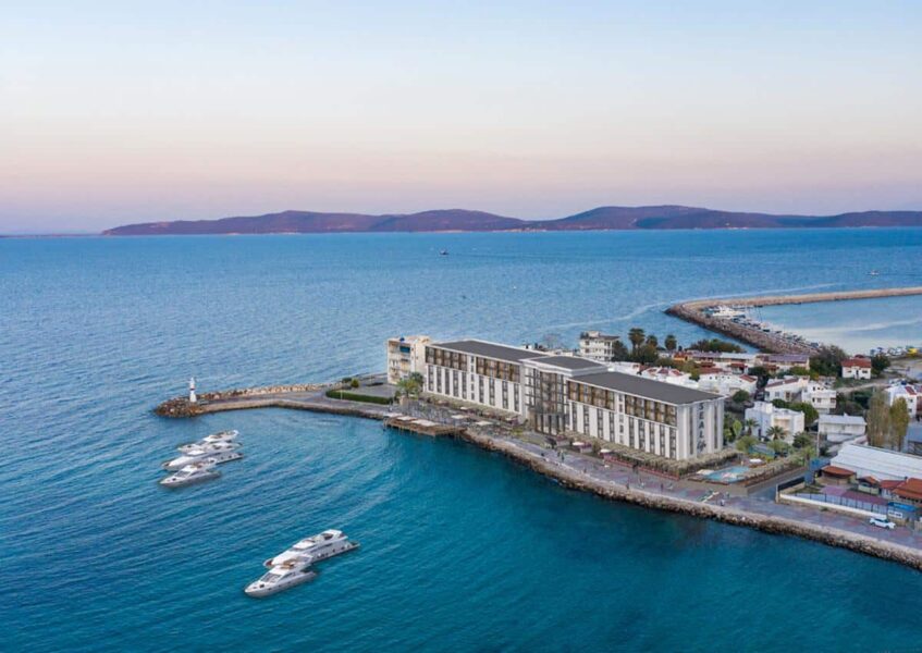 Seafront Izmir luxury apartments