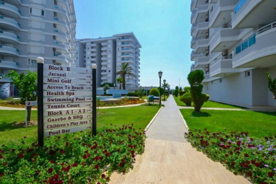 Tosmur Alanya Seafront apartment