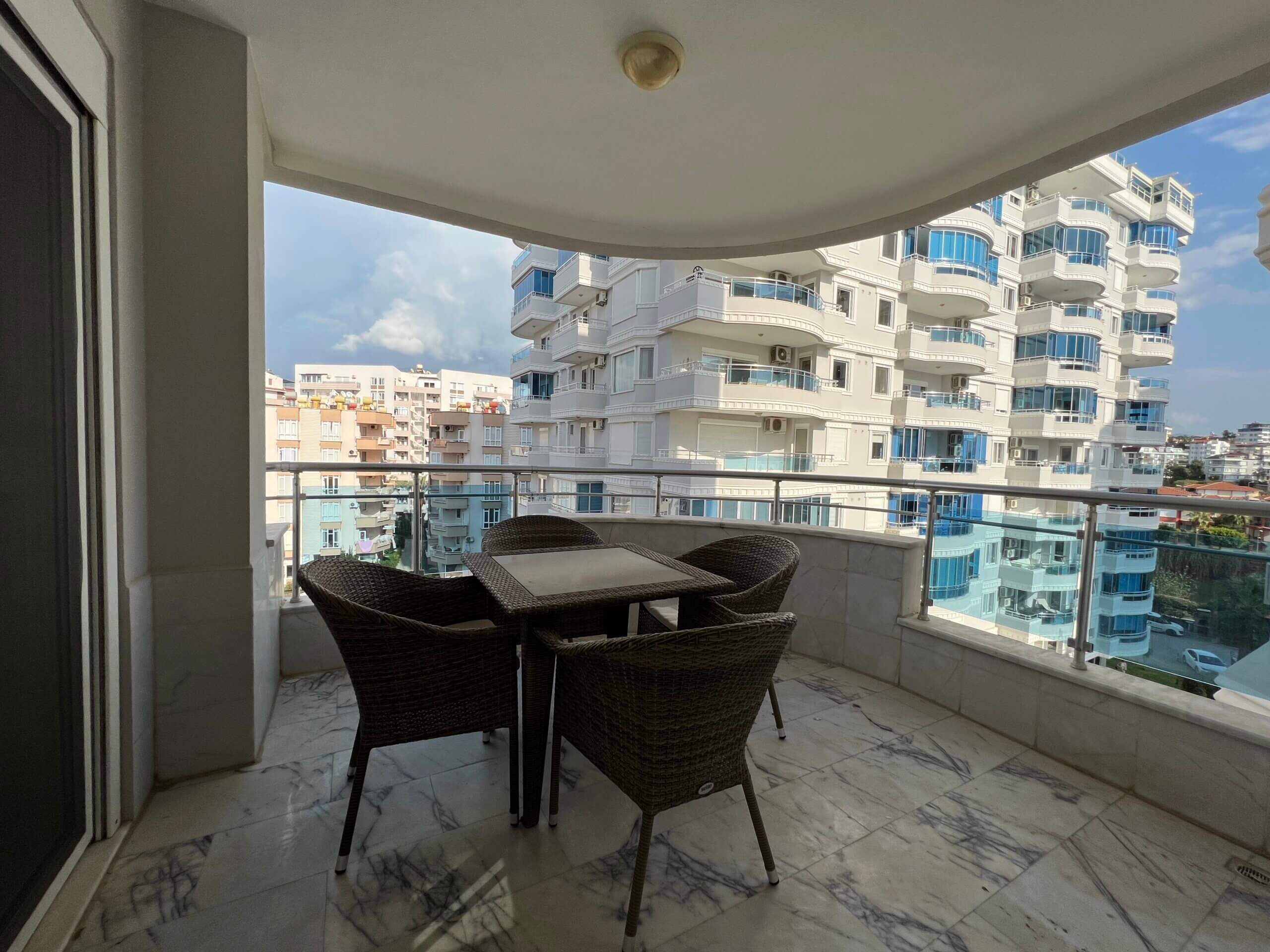 Tosmur Alanya Seafront apartment