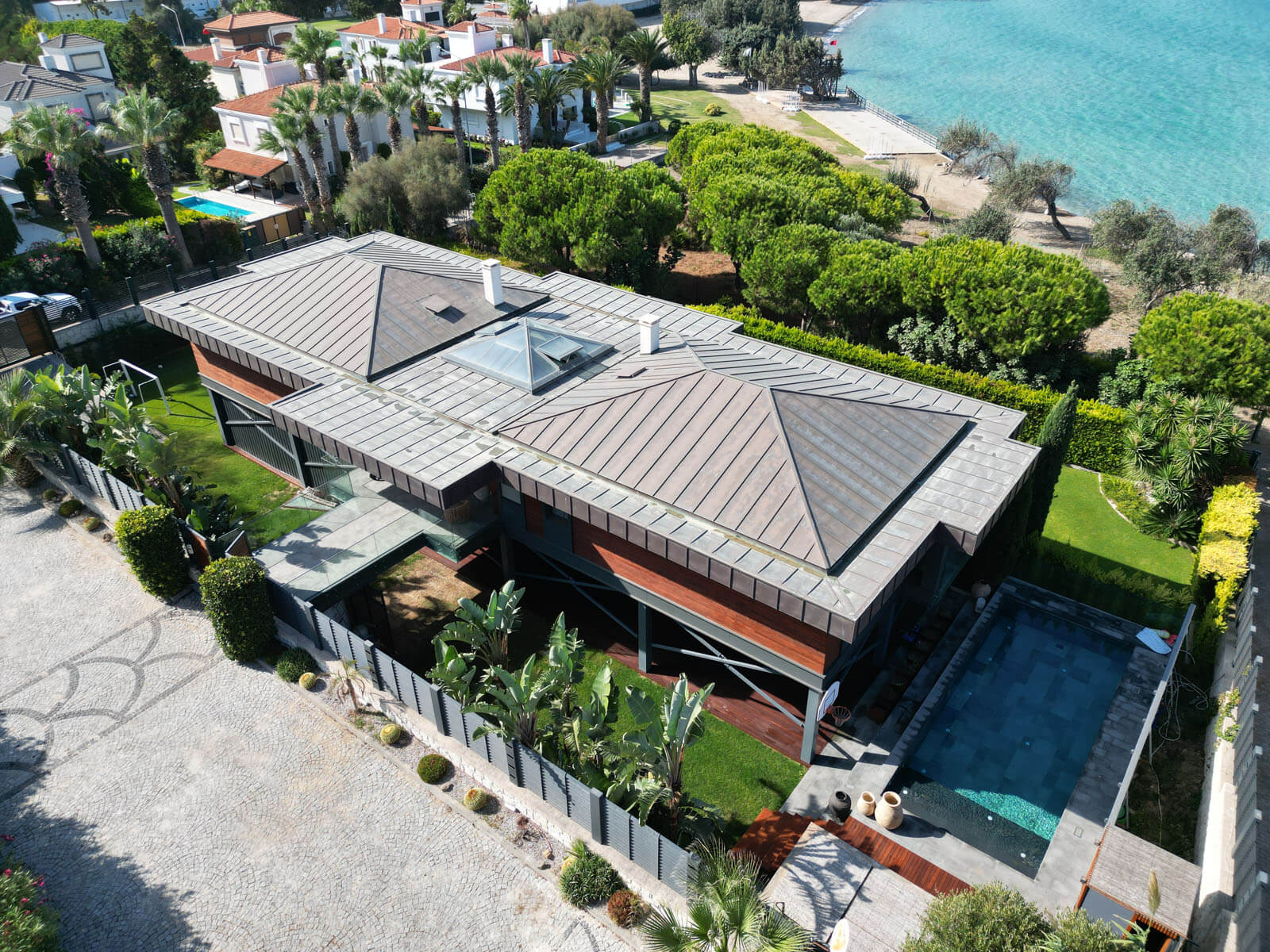 Cesme luxury seafront villa