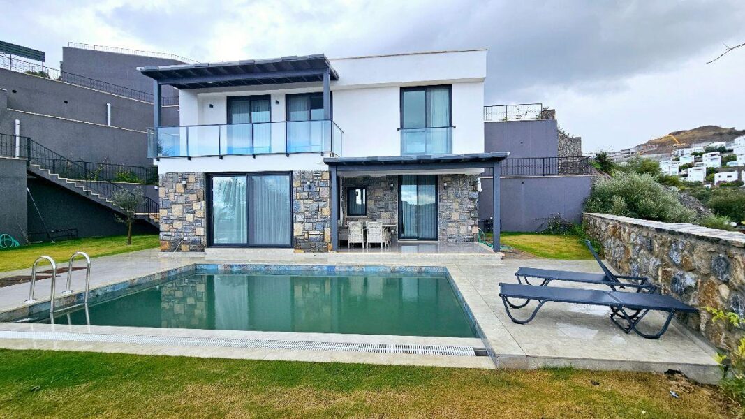 Sea view luxury villa
