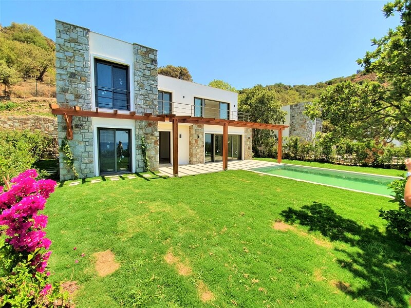 Gumusluk luxury villas