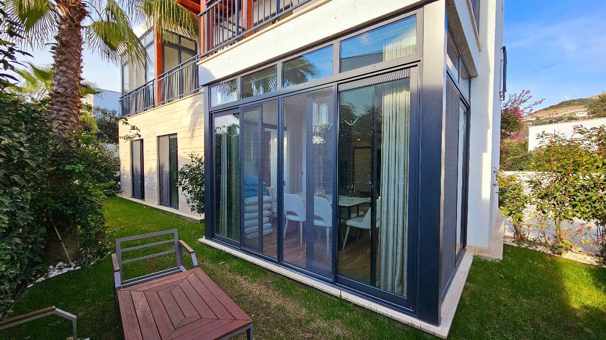 private garden Bodrum luxury apartment