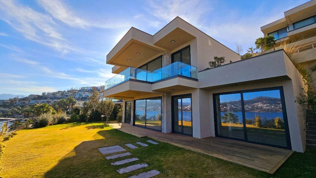 luxury villa in Gundogan