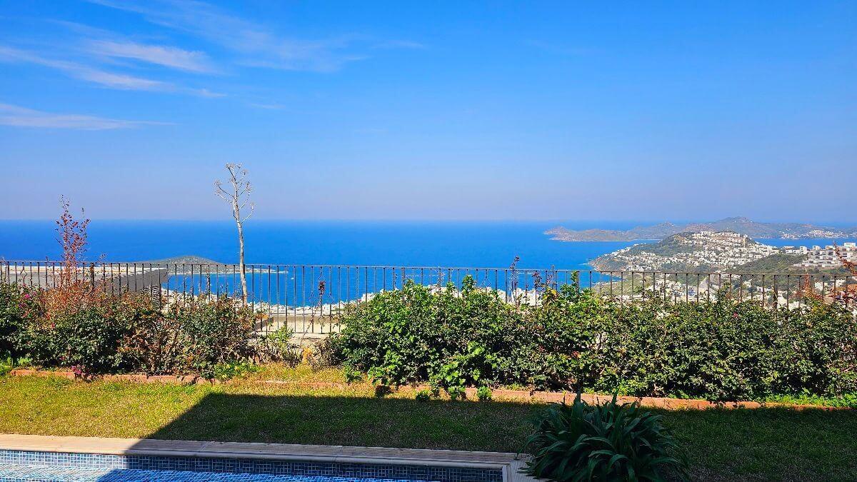 Luxury sea view Gumusluk villa