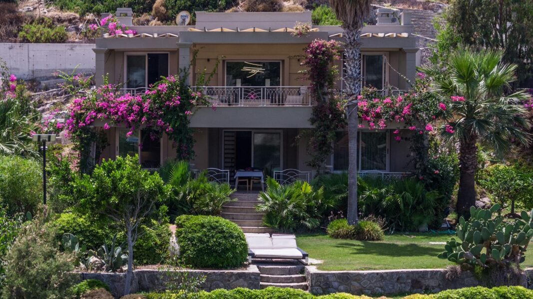 seaside house in Yalikavak