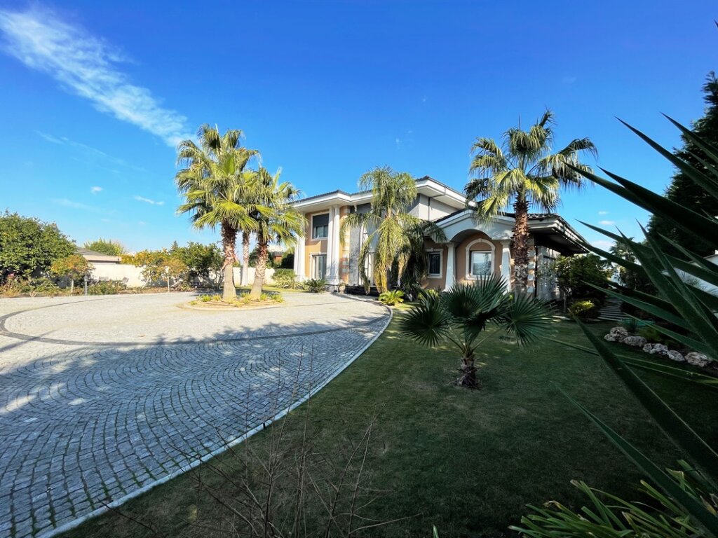 luxury detached villa