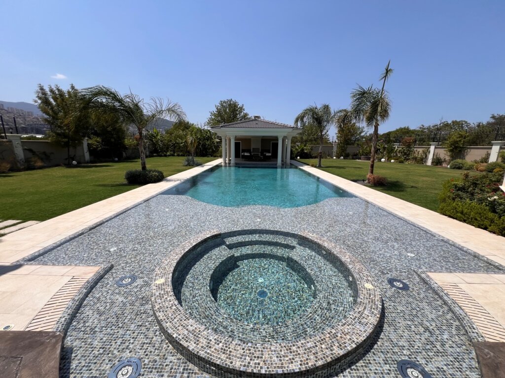 mansion in Izmir