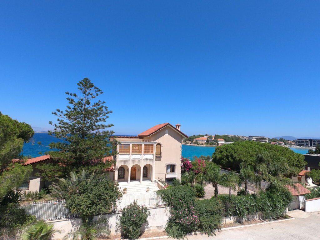 Luxury villa in Cesme