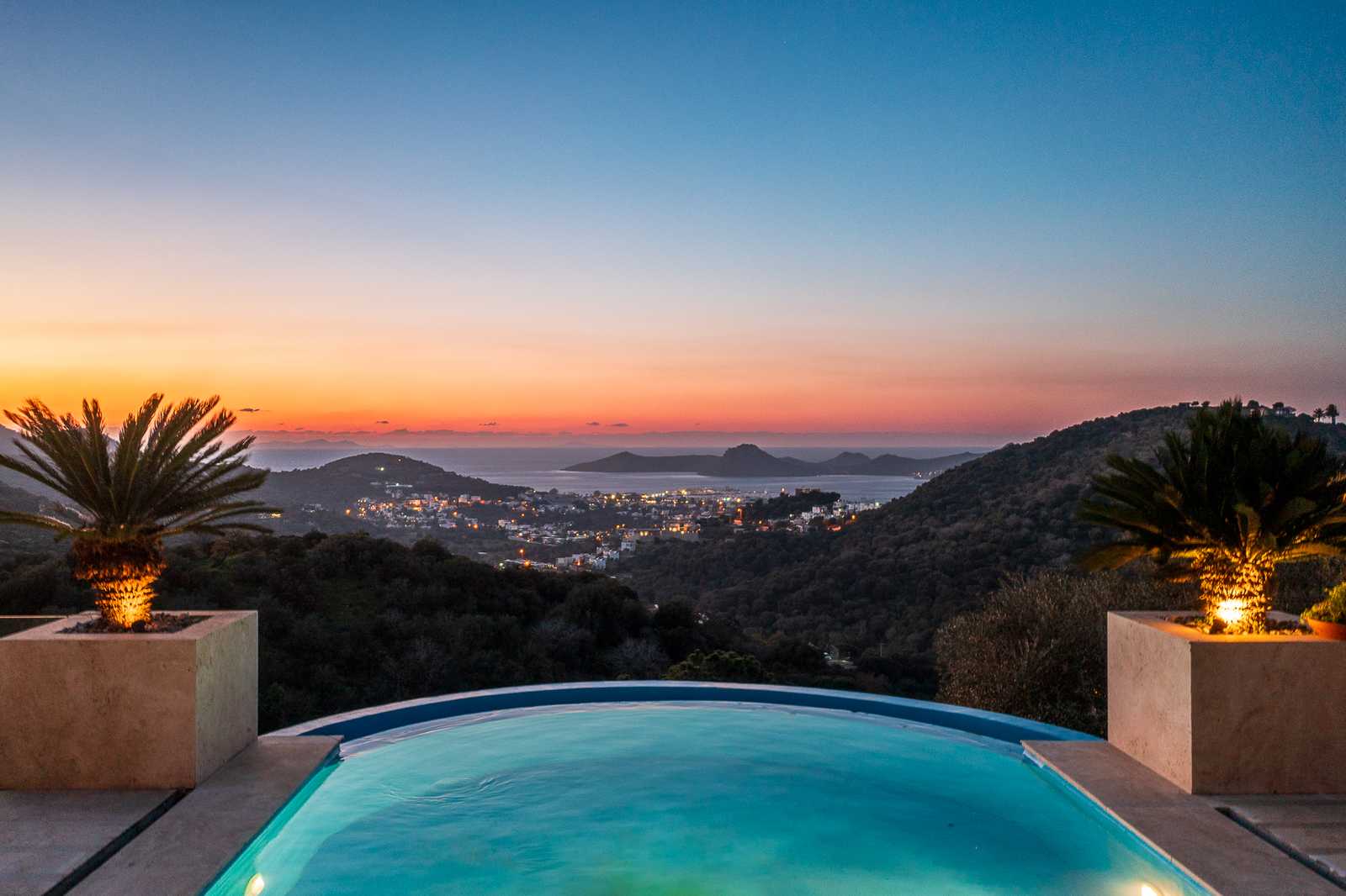 Luxury house