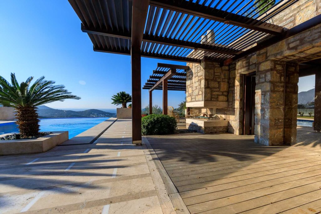 Luxury house