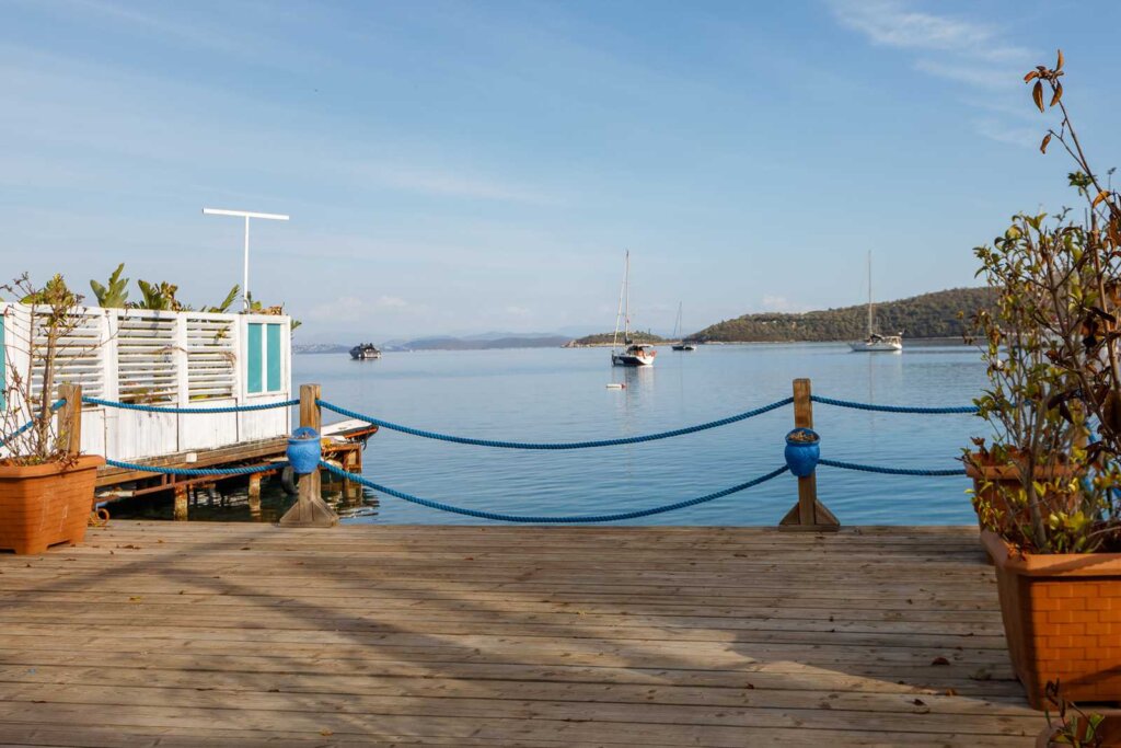 villa private jetty