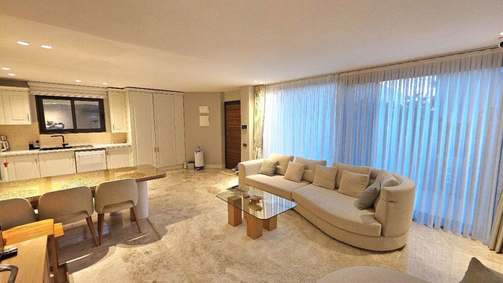 luxury garden apartment