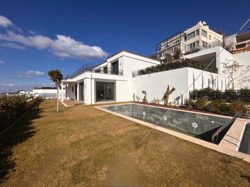apartments and villas