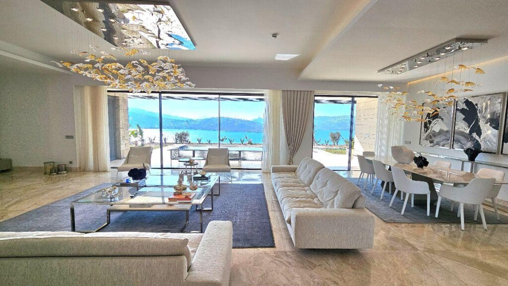 Gundogan waterfront house
