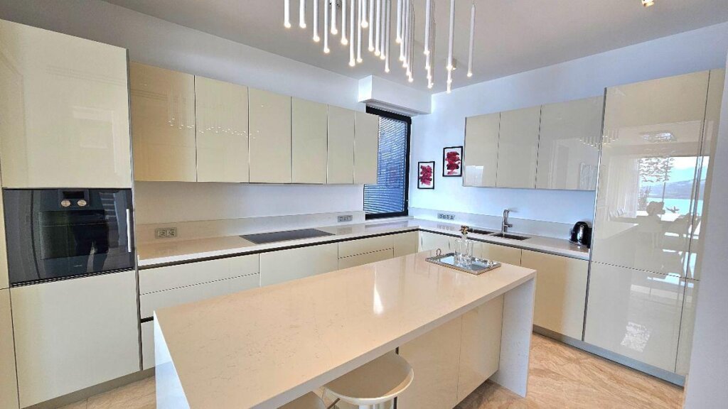 Gundogan waterfront house
