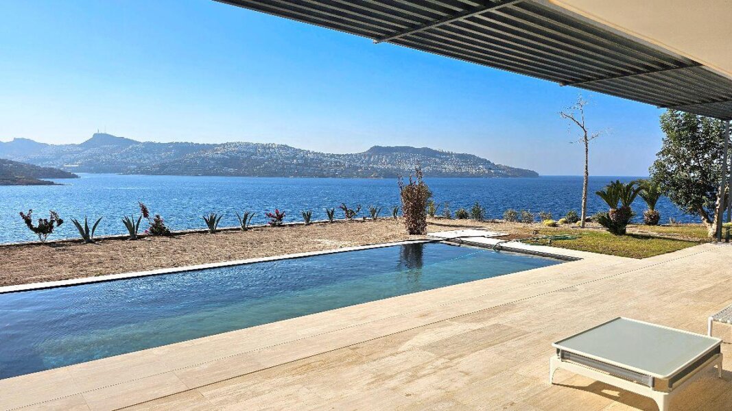 Gundogan waterfront house